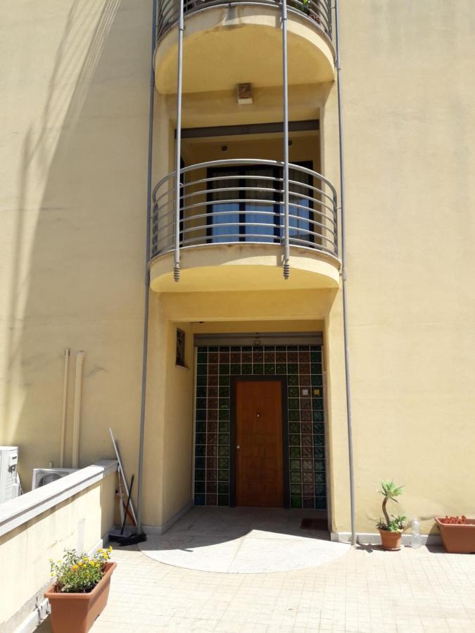 דירות טרפאני Residenza Del Borgo מראה חיצוני תמונה